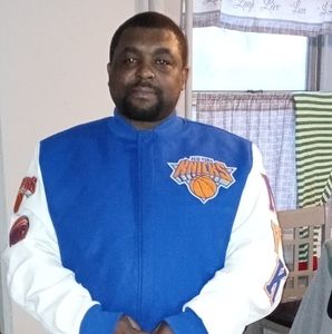 Meet your Posher, Derrick